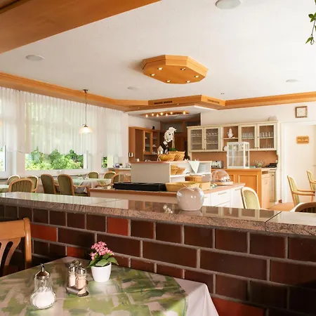 מלון Fernblick 3*